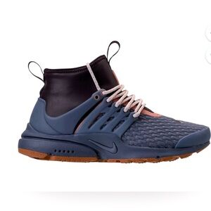 Woman’s premium presto Nikes